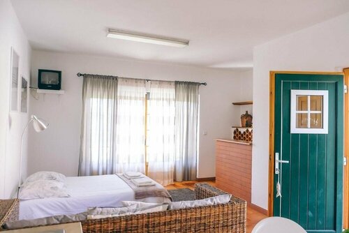 Quinta Amarela, Забронировать Гостевой дом Назаре Оэсте