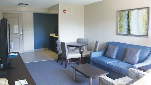 Holiday Inn & Suites Tallahassee Conference Ctr N, Book Hotel Hoteller i Panhandle Florida med parkering, Parkering