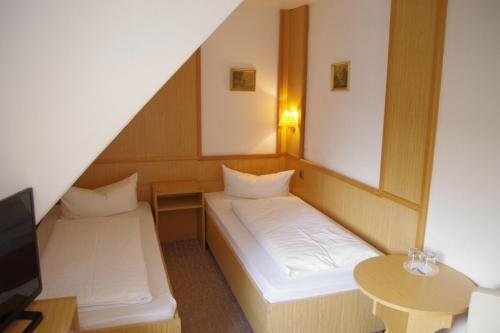 Hotel Gasthof zum Walfisch, Réserver Hôtel Hôtels à Klingenthal avec parking, Parking
