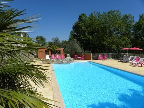 Village de gites Le Mas de la Grenouillère, Забронировать Отель Ларжантьер Ardèche