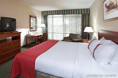Wyndham Garden Southgate, Забронировать Отель Саутгейт Detroit Metropolitan Area