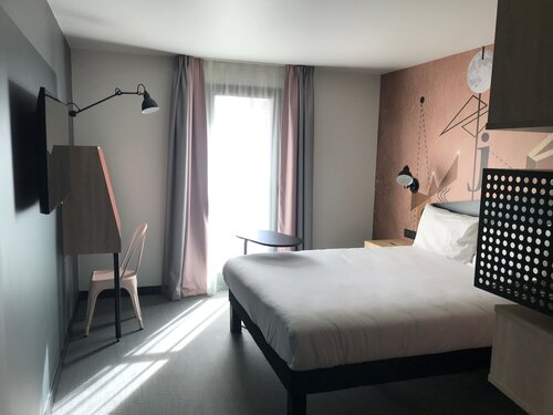 ibis Styles Dreux Centre Gare, Забронировать Отель Отели Дрё 3 звезды, рядом с Королевская часовня в Дрё, 3*