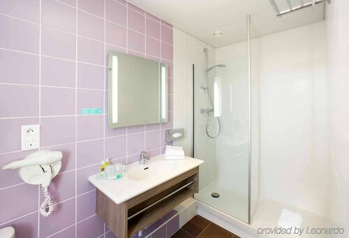 Mercure Calais Centre, Забронировать Отель Отели Кале с парковкой, Парковка
