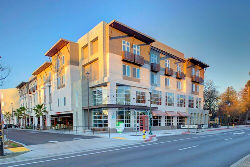 Holiday Inn Windsor - Wine Country by IHG, Đặt Khách sạn Windsor Wine Country - Northern California