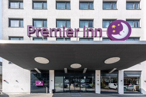 Premier Inn Stuttgart Airport, Забронировать Отель Отели Лайнфельден-Эхтердинген с парковкой, Парковка
