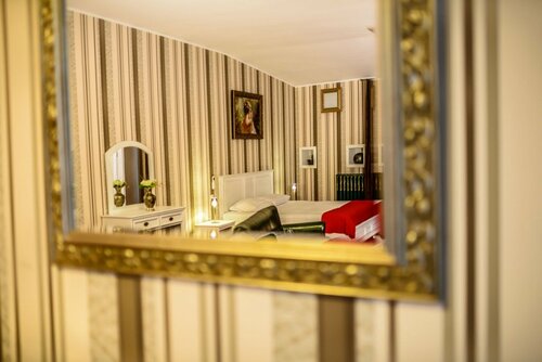 Vila Sia, Book Hotel Sector 3 