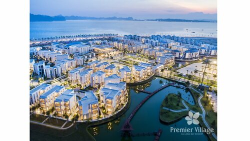 Prosperity, Boek Hotel Ha Long 