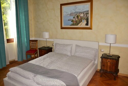 Lady Verona 2 B&B, Забронировать Отель «постель и завтрак» исторический центр Верона, рядом с Ворота львов