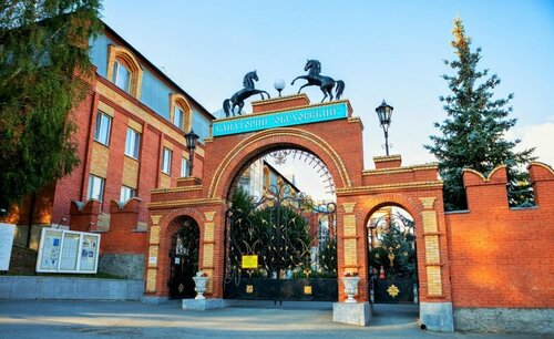 Obukhovsky, Buchen Sie Hotel Hotels in Oblast Swerdlowsk mit Pool, Schwimmbad