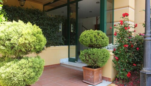 Italianway Apartments - Villa Mafalda, Забронировать Апартаменты/квартира Сан-Ремо Ривьера-дей-Фьори, рядом с San Siro Co-Cathedral