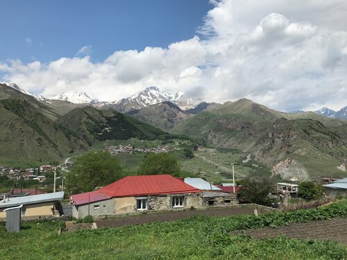 Guesthouse Elli & Cottages, Забронировать Отель Отели Казбегский муниципалитета 3 звезды, 3*