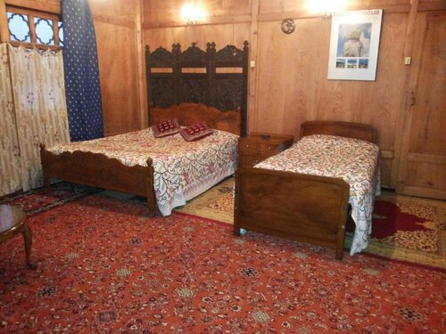 RITZ Houseboats, Забронировать Отель Сринагар Jammu & Kashmir Ski