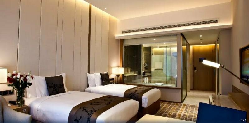 Days Hotel & Suites Liangping