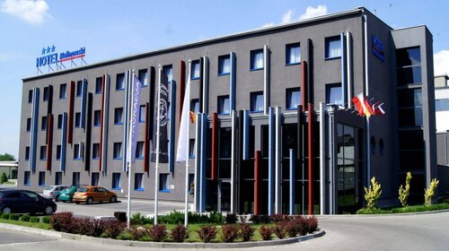 Hotel Malinowski Business, Забронировать Отель Отели Katowice Urban Area с парковкой, Парковка