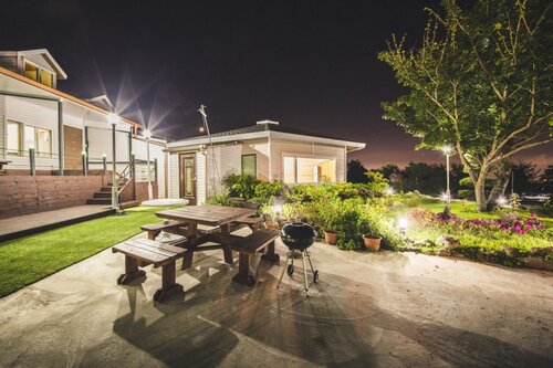Sunyang Village Dome - Caravan Park, Забронировать Отель Jocheon Чеджу