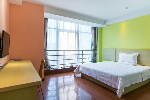 7Days Inn Shanghai Changshou Road Metro Station Yaxin Life Square, Prenota Hotel Putuo Shanghai
