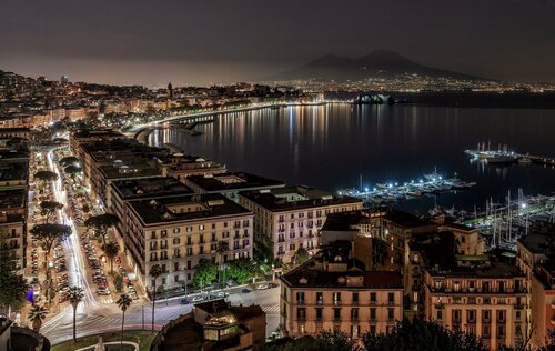 Holiday Inn Naples by IHG, Забронировать Отель Отели Неаполя с бассейном, рядом с Неапольский суд, Бассейн