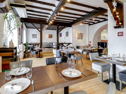 Logis Hôtel de France & Restaurant Pamiers, Réserver Hôtel Hôtels à Ariège avec parking, Parking