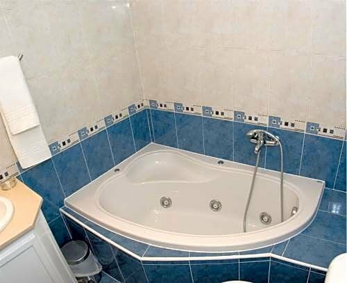 Hotel los Girasoles, Забронировать Отель Отели провинции Севильи с парковкой, Парковка