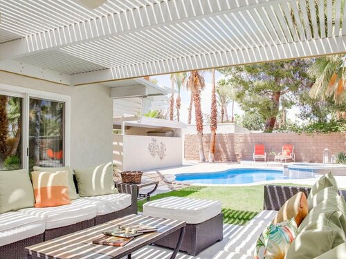 R & R Rendezvous Holiday home 3, Забронировать  Отели Coachella Valley 4 звезды, 4*