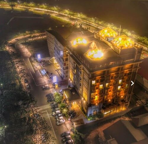 The Grantage Hotel & Sky Lounge, Забронировать Отель Отели провинции Западной Явы с парковкой, Парковка