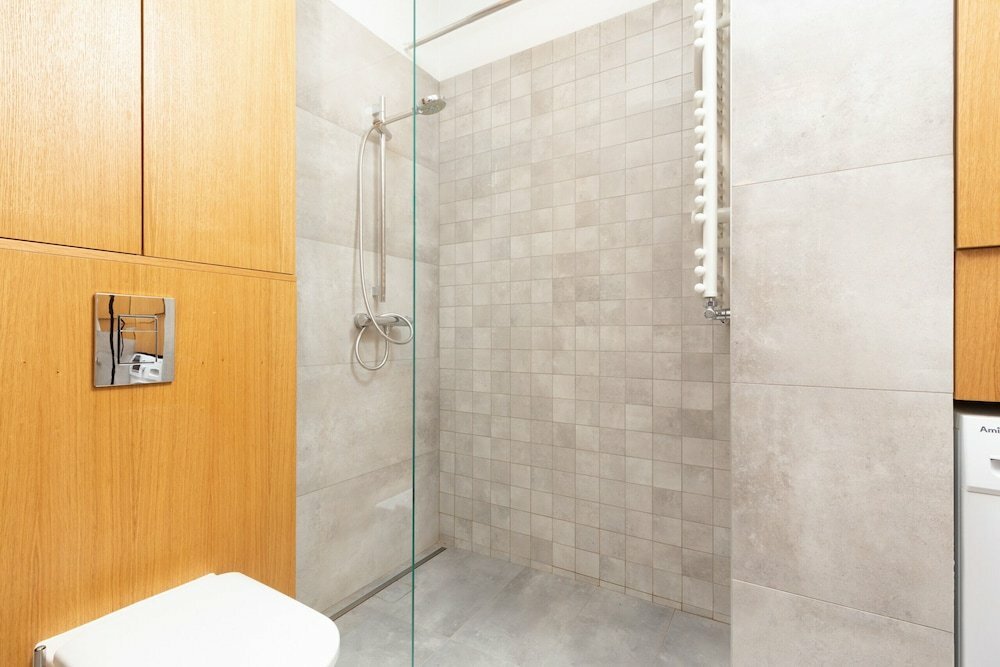 Studio Warsaw Pulawska by Renters