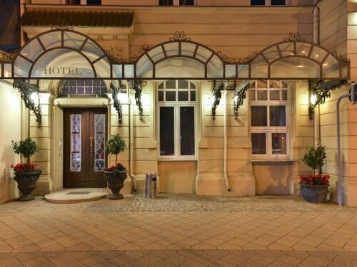 Altstadthotel Am Theater, Забронировать Отель Котбус Бранденбург