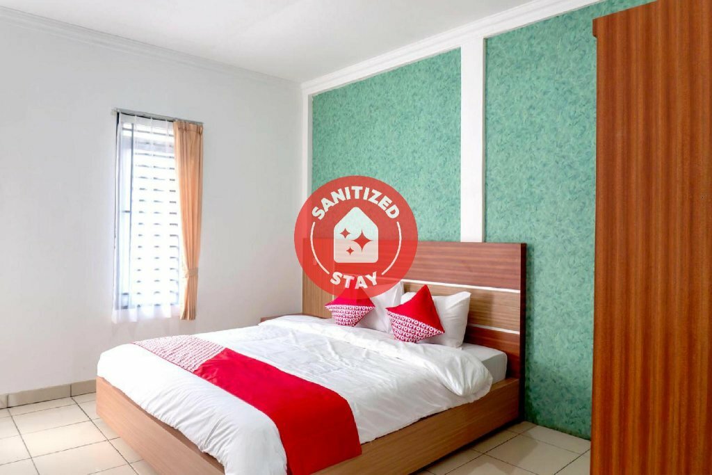 OYO 617 Sukaraja Residence Syariah