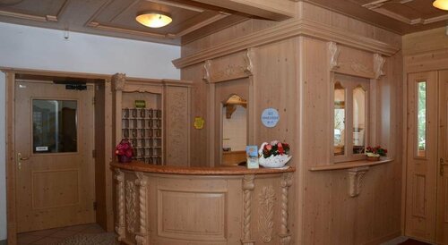 Hotel La Roccia, Book Hotel Passo del Tonale Trentino Alto Adige
