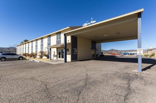 Motel 6-Silver City, NM, Забронировать Мотель Отели Силвер-Сити 4 звезды, рядом с Музей при Университете Западного Нью-Мексико, 4*
