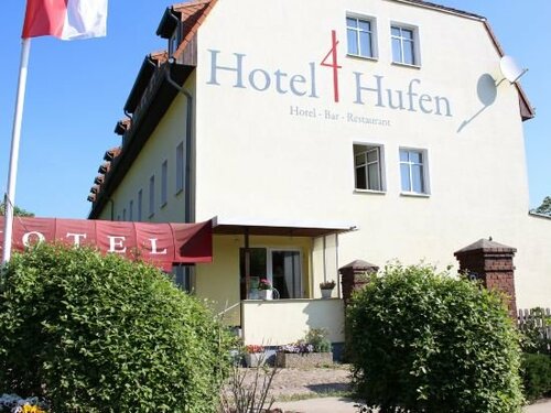 Hotel 4 Hufen, Забронировать Отель Отели Бранденбурга с парковкой, Парковка