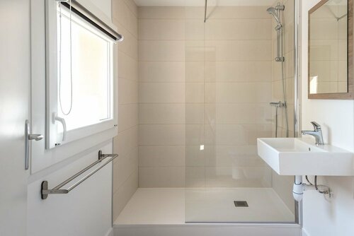 Kyriad ECO - Toulon Ouest La Seyne sur Mer, Забронировать Отель Тулон Var coast