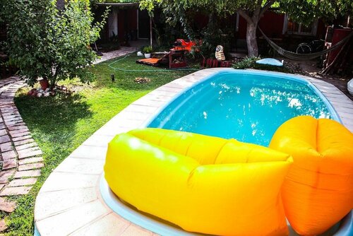 Amukan Guest House, Buchen Sie Pension Hotels in Mendoza mit Pool, Schwimmbad