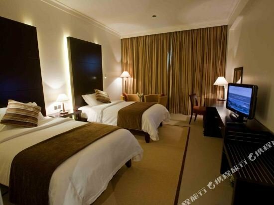 Metropolitan Al Mafraq Hotel