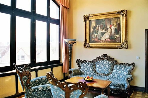 Schlosshotel zum Markgrafen, Book Hotel Hotels in Garz with Parking, Parking