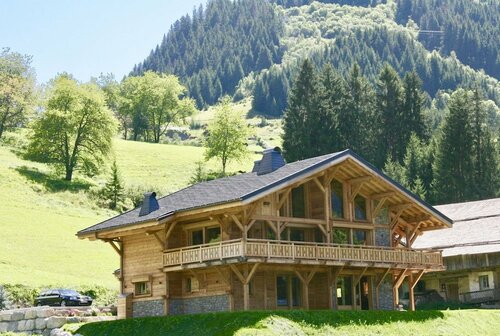 Chalet Carnauba - Alpine Descents, Забронировать Шале Отели Шатель с парковкой, рядом с Центр водного спорта Forme d'O, Парковка