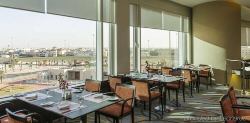Four Points By Sheraton Kuwait, Prenota Hotel Hotel 4 stelle a Al-Kuwait, vicino a Souq Al Kuwait, 4*