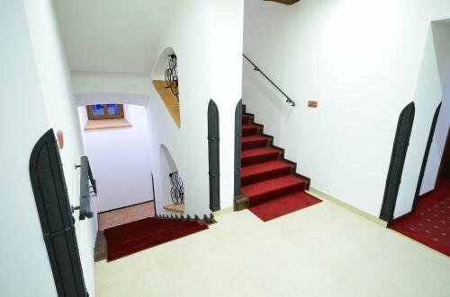 Hotel Malý Pivovar, Забронировать Отель Бизнес-отели Центральной Богемии, 4* 5*