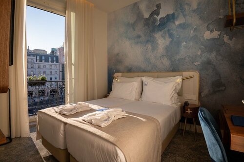 Blue Liberdade Hotel, Забронировать Отель Санта-Мария-Майор Лиссабон, рядом с Фонтан кармелитов