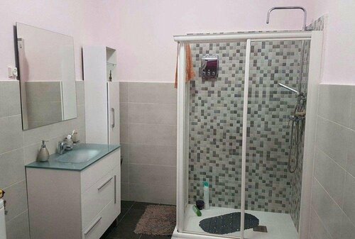 ThePlacetoBe B&B, Забронировать Отель «постель и завтрак» Недорогие отели Вальядолид, рядом с Дворец маркиза де Виллена, недорого