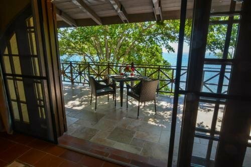 Secret Harbour Boutique Hotel and Marina, Забронировать Бутик-отель Amber Belair Сент-Джорджес