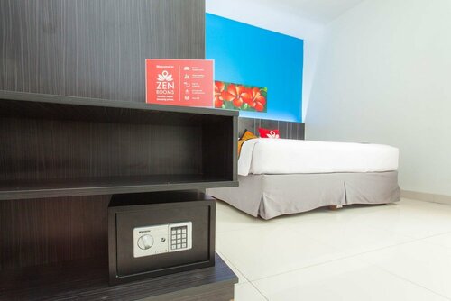 J Hotel - Bandara Soekarno Hatta, Prenota Hotel Hotel a Tangerang con parcheggio, Parcheggio