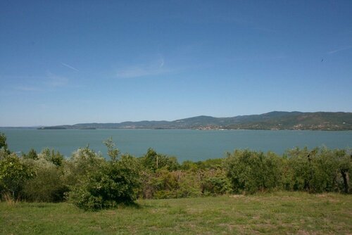 Monte Del Lago, Забронировать Вилла Monte del Lago Озеро Тразимено