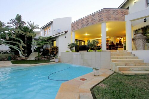 La Dolce Vita Umhlanga Guesthouse, Забронировать Гостевой дом Умхланга Durban North Coast