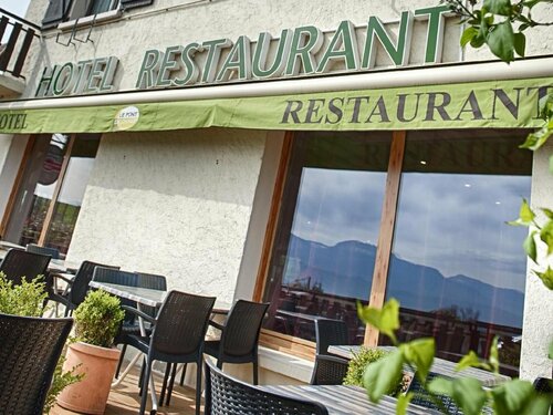 Logis Le Pont de Champ, Book Hotel Hoteller i Rhône-Alps med parkering, Parkering