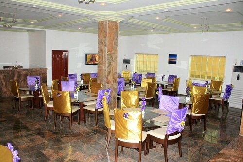 Princeville Hotels, Boek Hotel Calabar Hotels met een Zwembad, Zwembad
