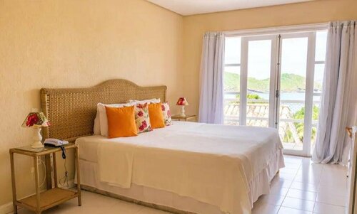 Bahiamarela Boutique Hotel & SPA, Забронировать Бутик-отель Отели Бузиус с парковкой, рядом с Brigitte Bardot Statue, Парковка