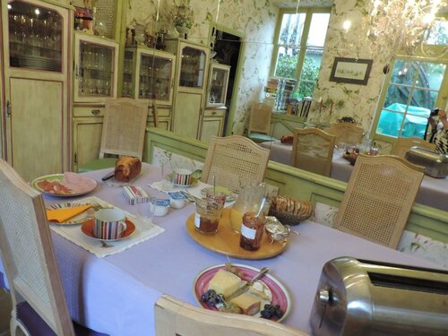 Le Jardin des Fables, Varaa Hotelli Chateau-Thierry Aisne