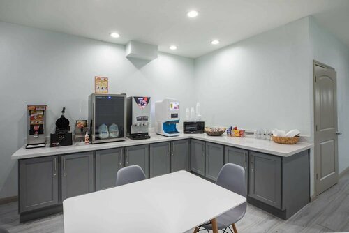 Super 8 by Wyndham Humble/Fallcreek/Houston, Κράτηση Ξενοδοχείο Humble Χιούστον