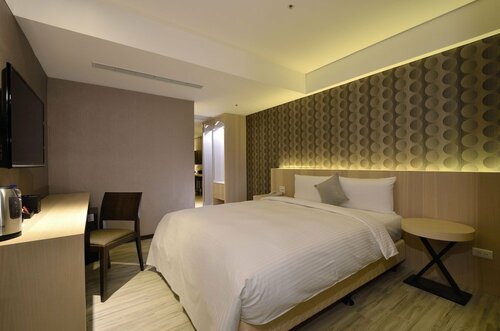 Regal Executive Suites, Book Hotel Songshan District Taipei